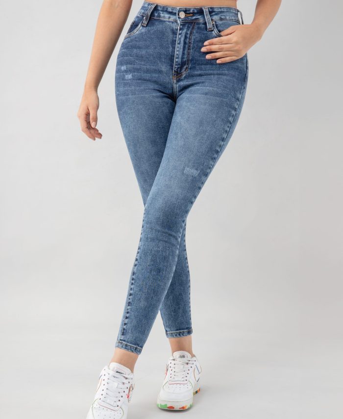 Pantalón skinny, tiro alto bota tubo